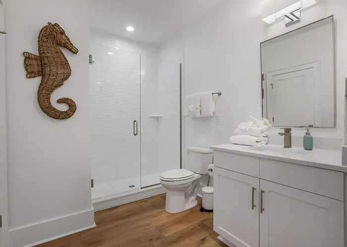 Whimsical Way 4 Beds 4 Baths New Near Holiday home
