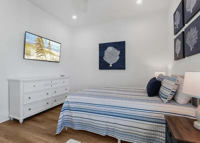 Whimsical Way 4 Beds 4 Baths New Near Holiday home Gulf Shores